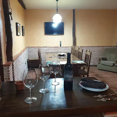 Casaruraltiarosa * Quintanilla del Agua